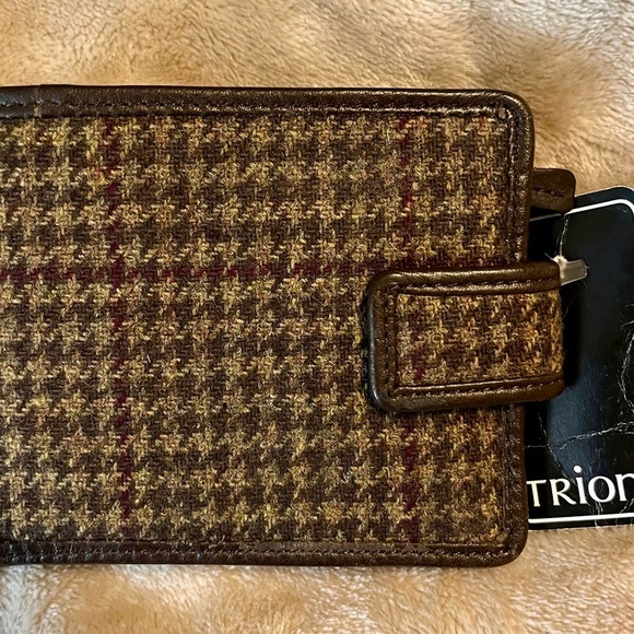 Triona Wallet Leather Made in Ireland Donegal Tweed Never Used New with Tag - Picture 1 of 10